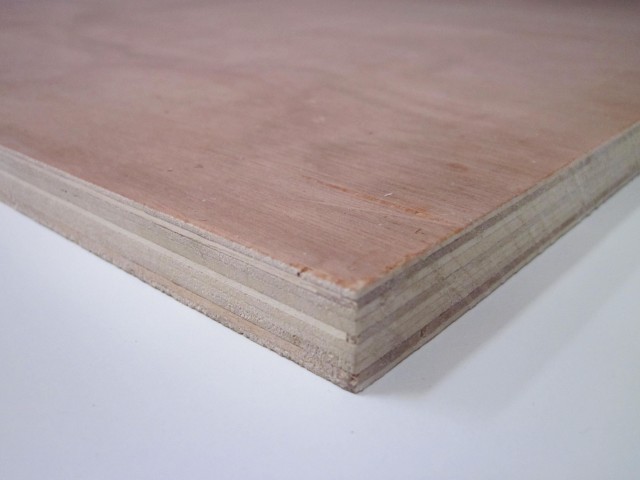 General Purpose Plywood 1220x2440 B/BB 